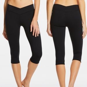 Fabletics Wynn Powerhold Black Legging Sz S